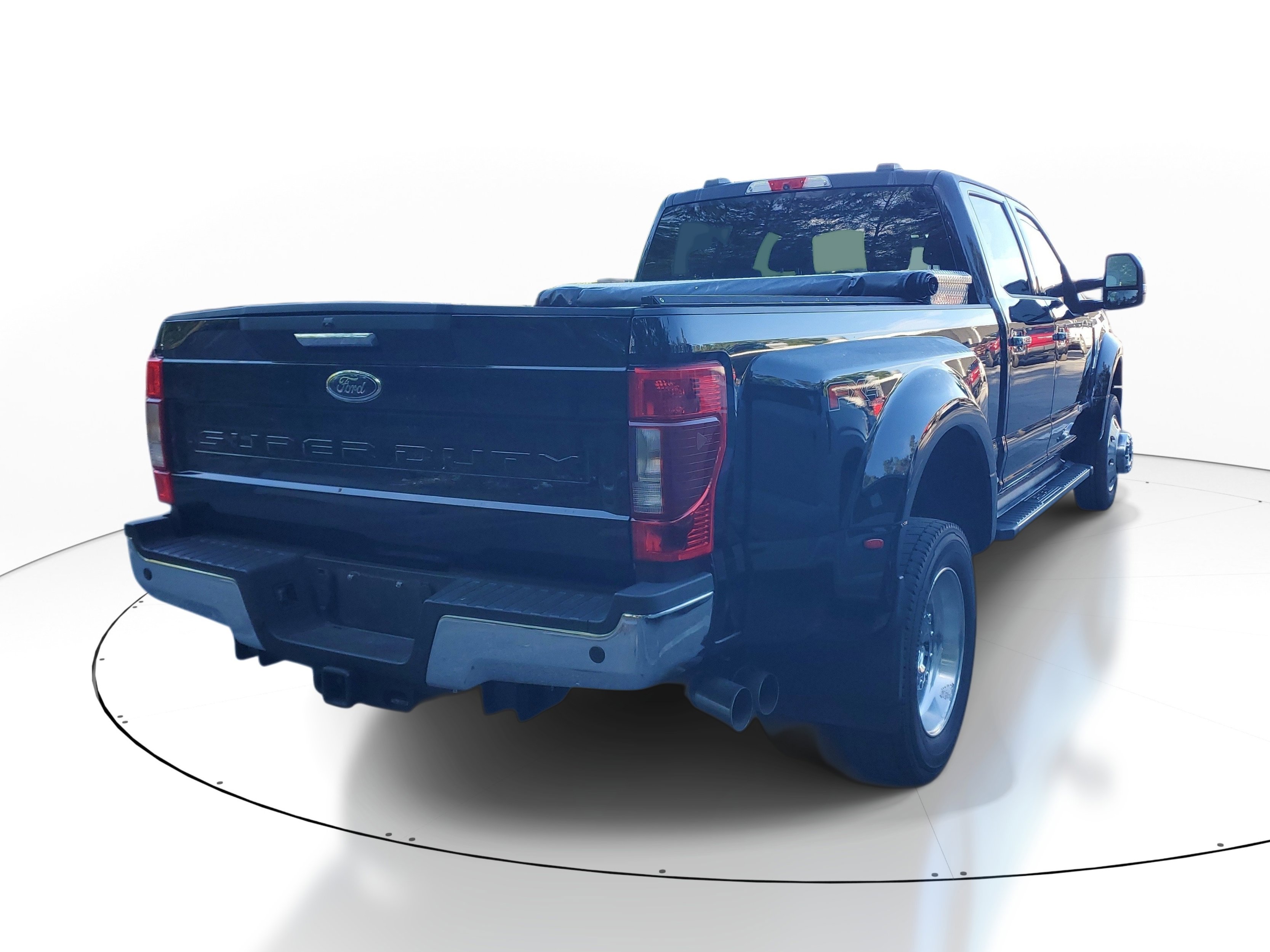 Used 2022 Ford F450 XLT w/ XLT Premium Package AWD/4WD image 6