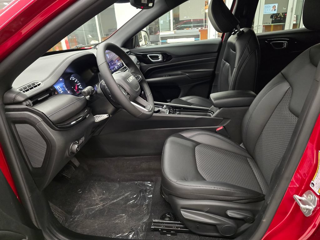 New 2026 Jeep Compass Latitude AWD/4WD image 16