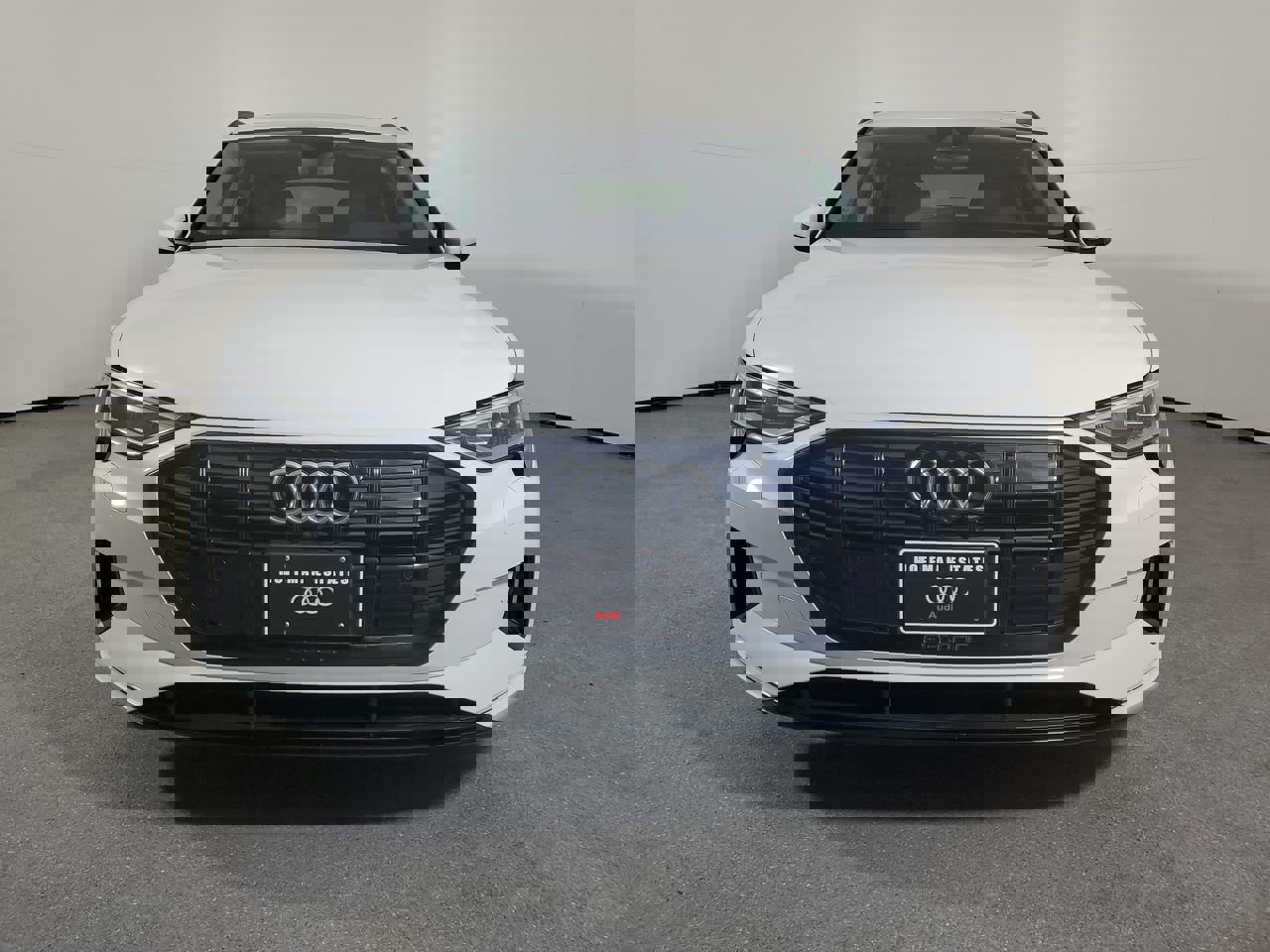 Certified 2021 Audi e-tron Premium Plus w/ Premium Plus Package image 26