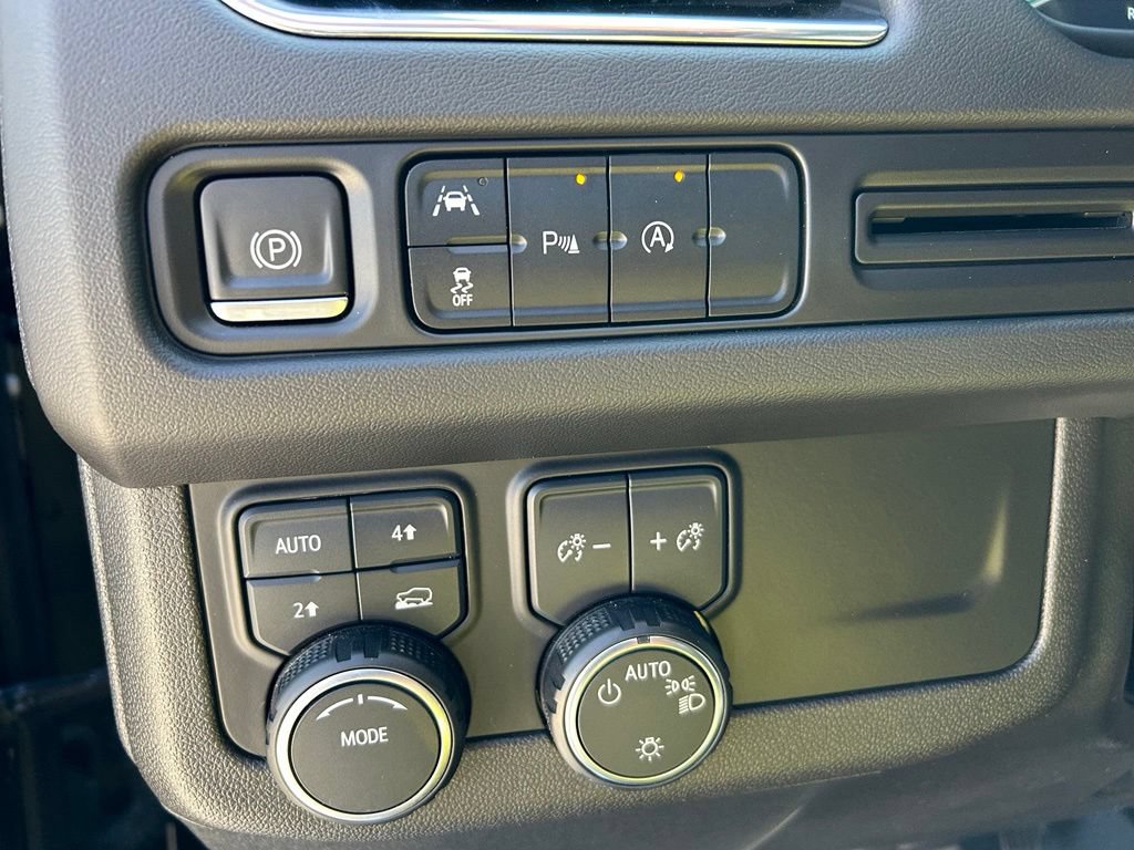 Used 2023 Chevrolet Tahoe RST AWD/4WD image 13