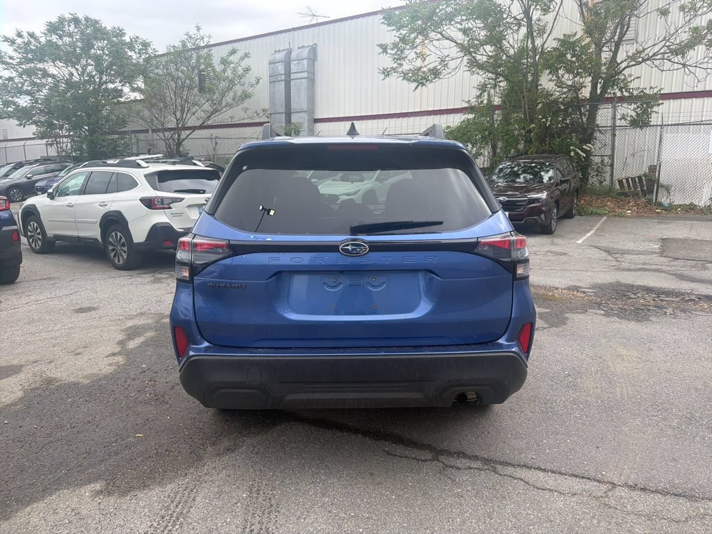 Used 2026 Subaru Forester Premium AWD/4WD image 4