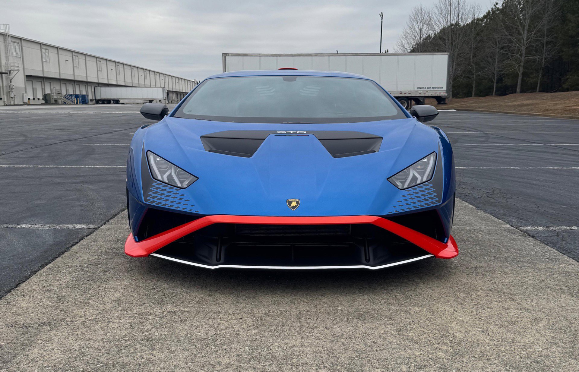 Used 2022 Lamborghini Huracan STO image 3
