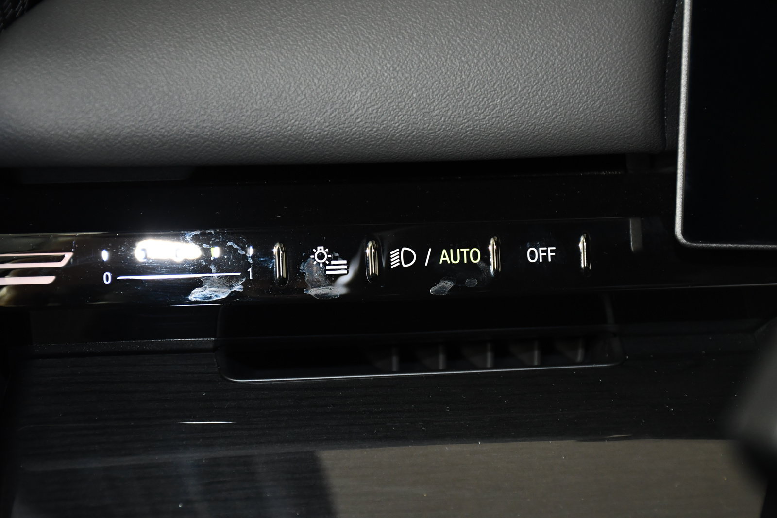 Used 2025 BMW 530i xDrive AWD/4WD image 35