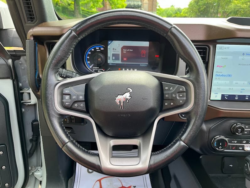 Used 2022 Ford Bronco Outer Banks AWD/4WD image 12