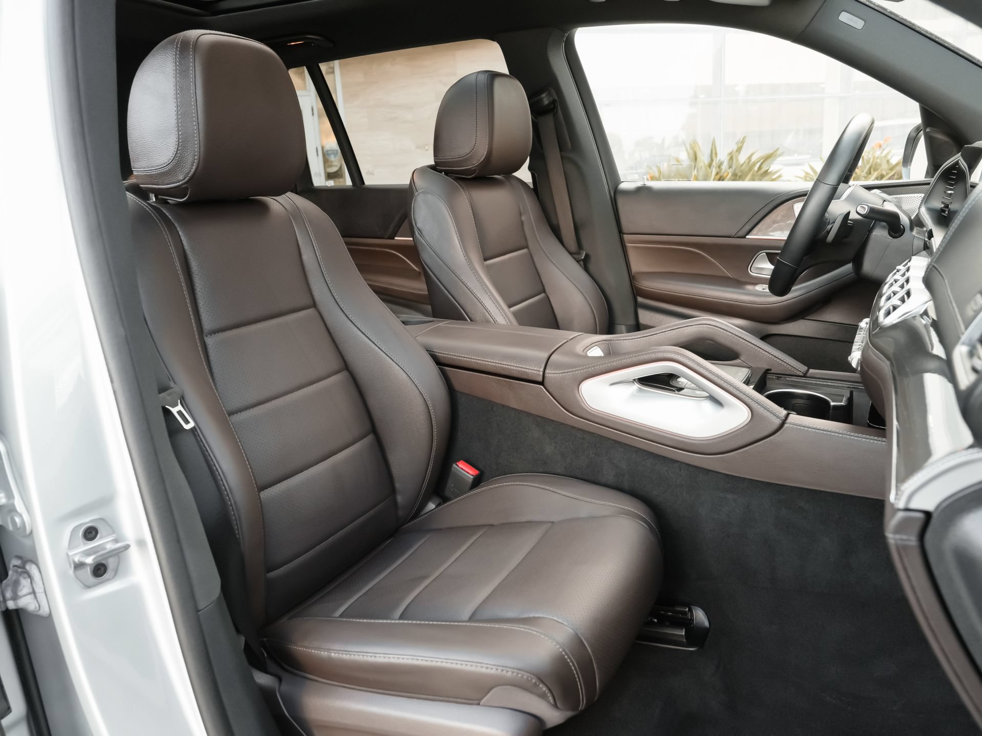 Used 2023 Mercedes-Benz GLS 450 4MATIC image 42