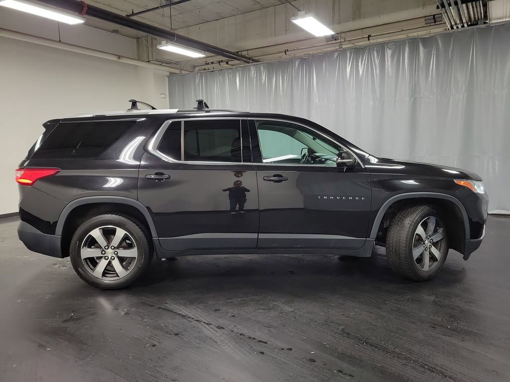 Used 2018 Chevrolet Traverse LT image 10