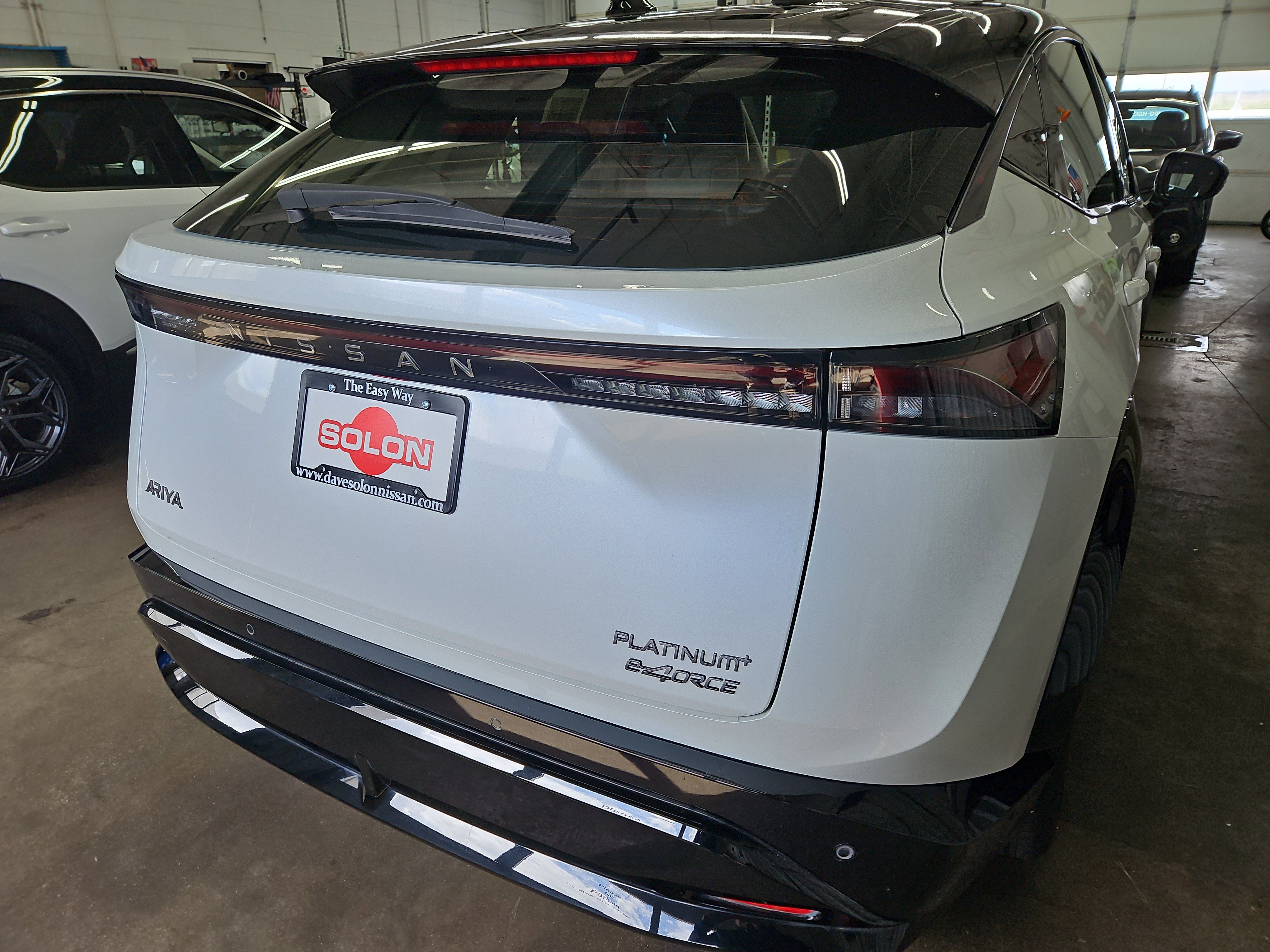 Used 2023 Nissan Ariya AWD/4WD image 28