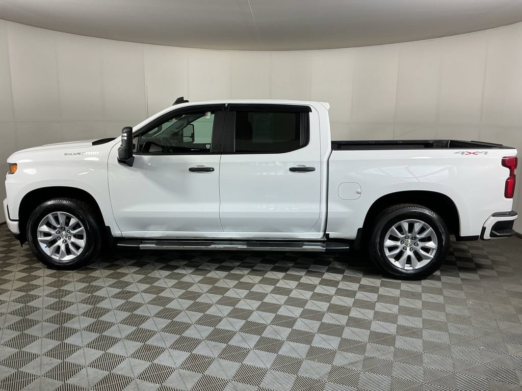 Used 2020 Chevrolet Silverado 1500 Custom w/ Custom Max Trailering Package AWD/4WD image 6