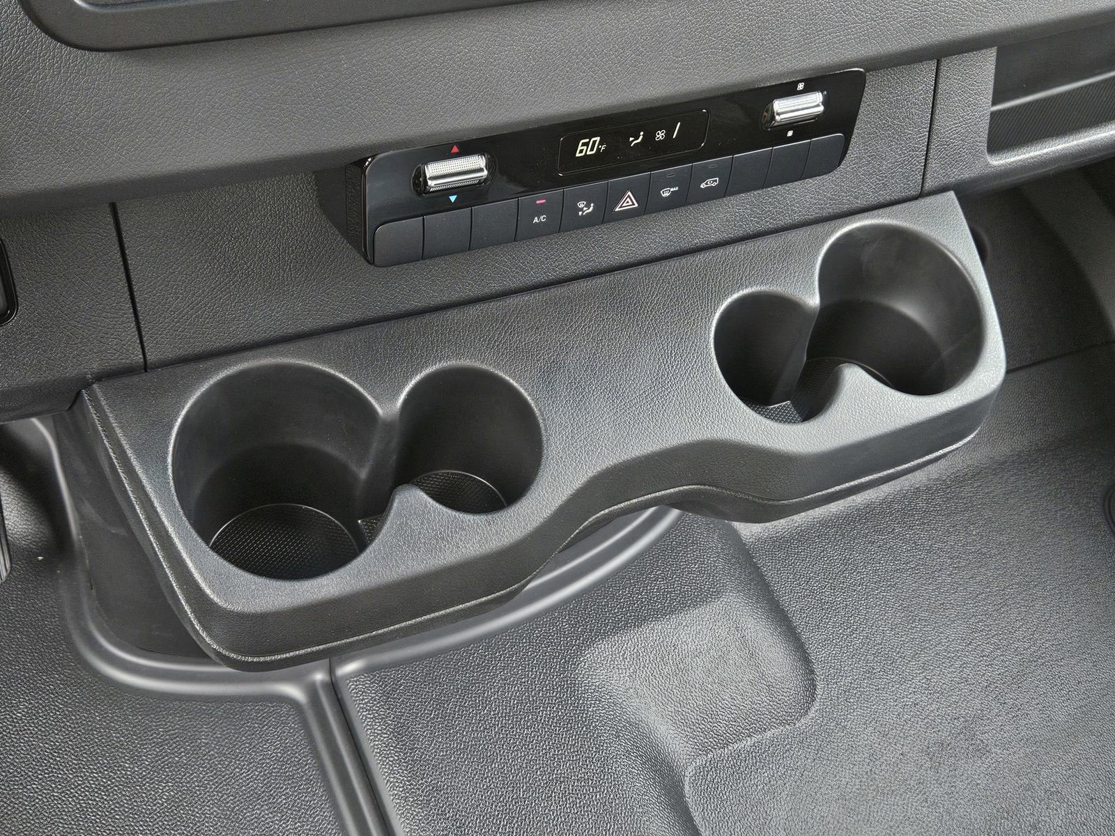 Used 2023 Mercedes-Benz Sprinter 3500 image 27