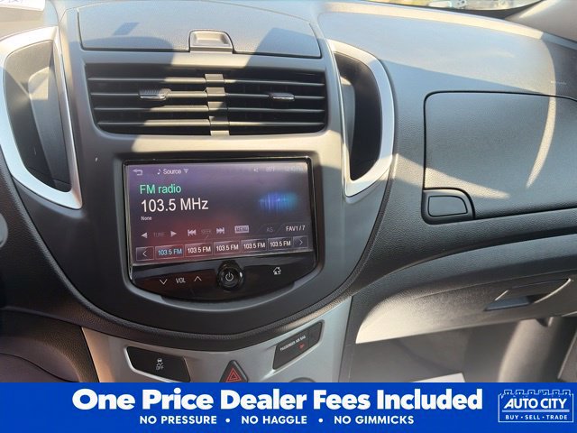 Used 2015 Chevrolet Trax LT w/ LT Sun and Sound Package FWD image 17