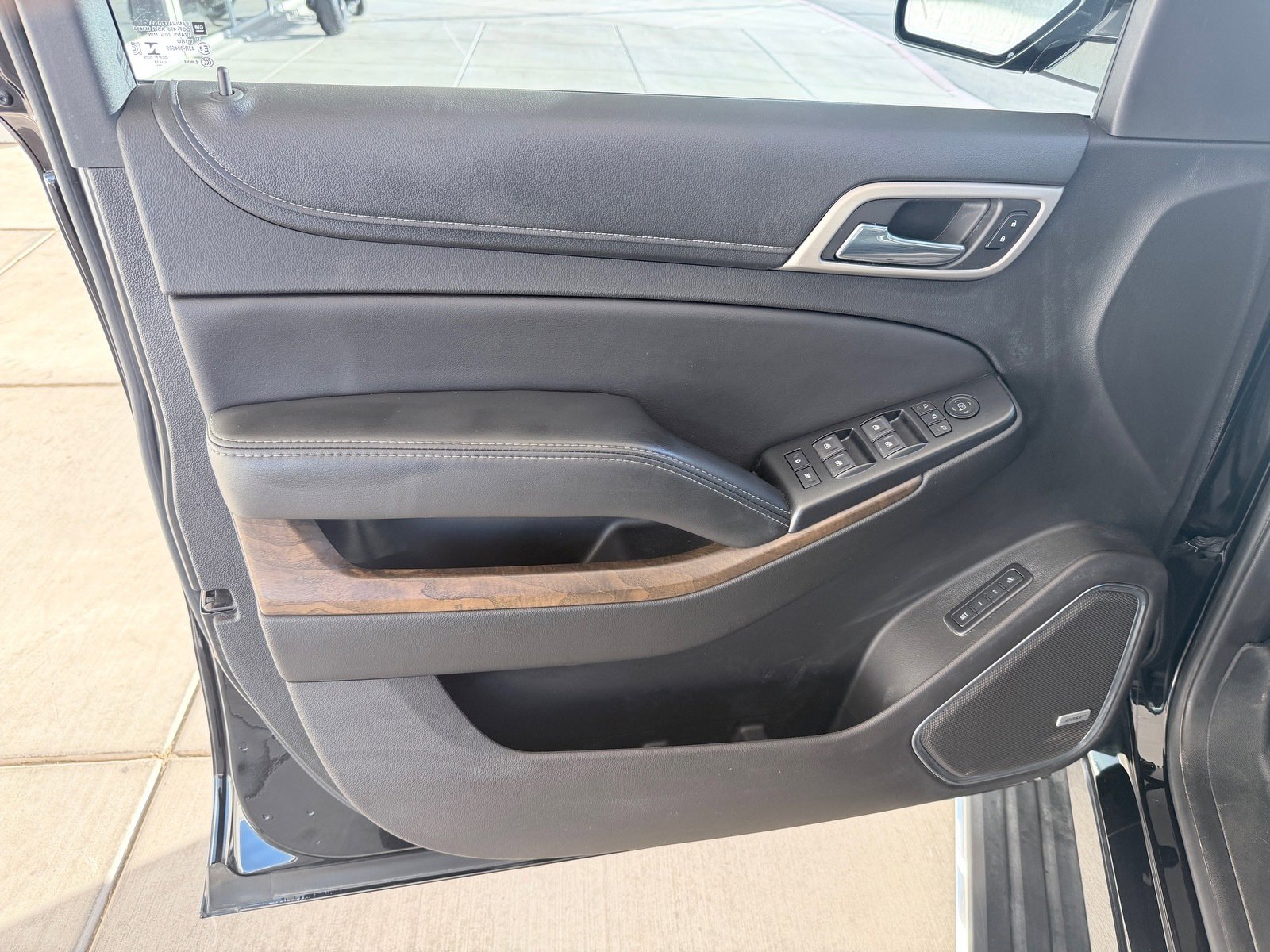 Used 2018 GMC Yukon Denali w/ Denali Ultimate Package image 17