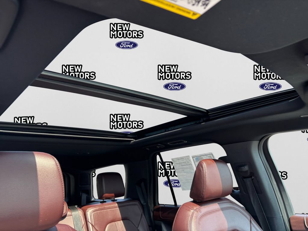 Used 2022 Ford Expedition Limited AWD/4WD image 17