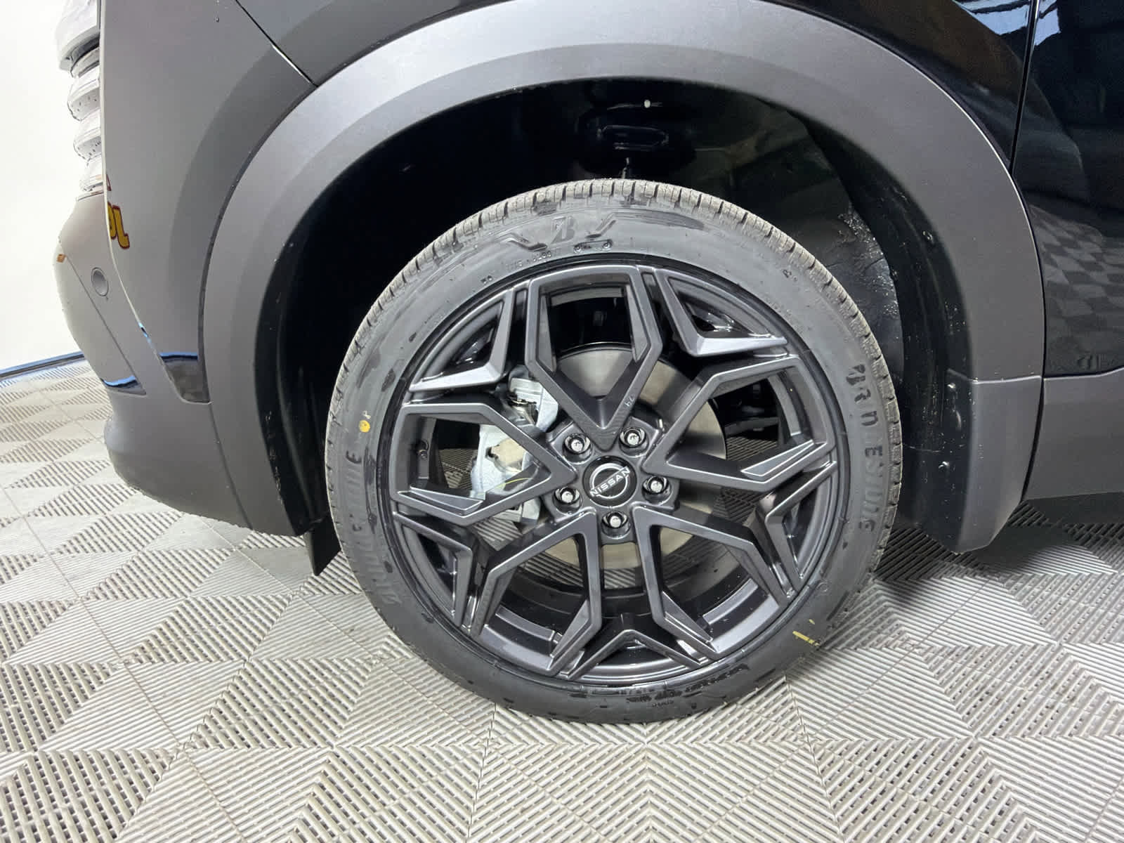 New 2026 Nissan Kicks SR w/ SR Premium Package image 10