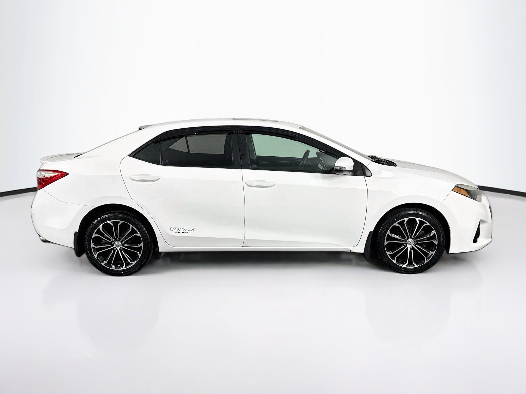 Used 2016 Toyota Corolla S FWD image 16