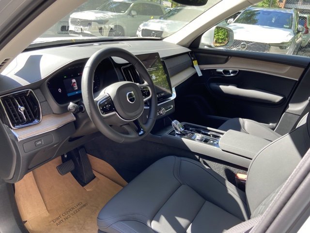 New 2026 Volvo XC90 B6 Plus w/ Protection Package Premier image 10
