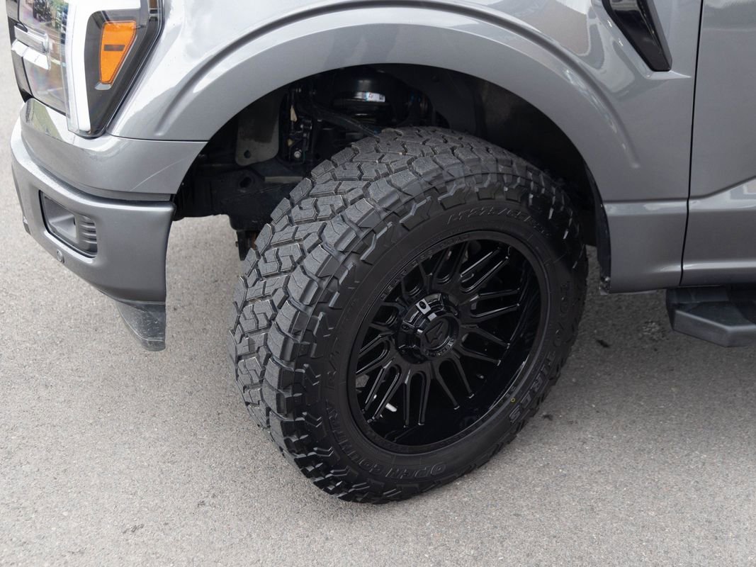 Used 2025 Ford F150 Lariat AWD/4WD image 9