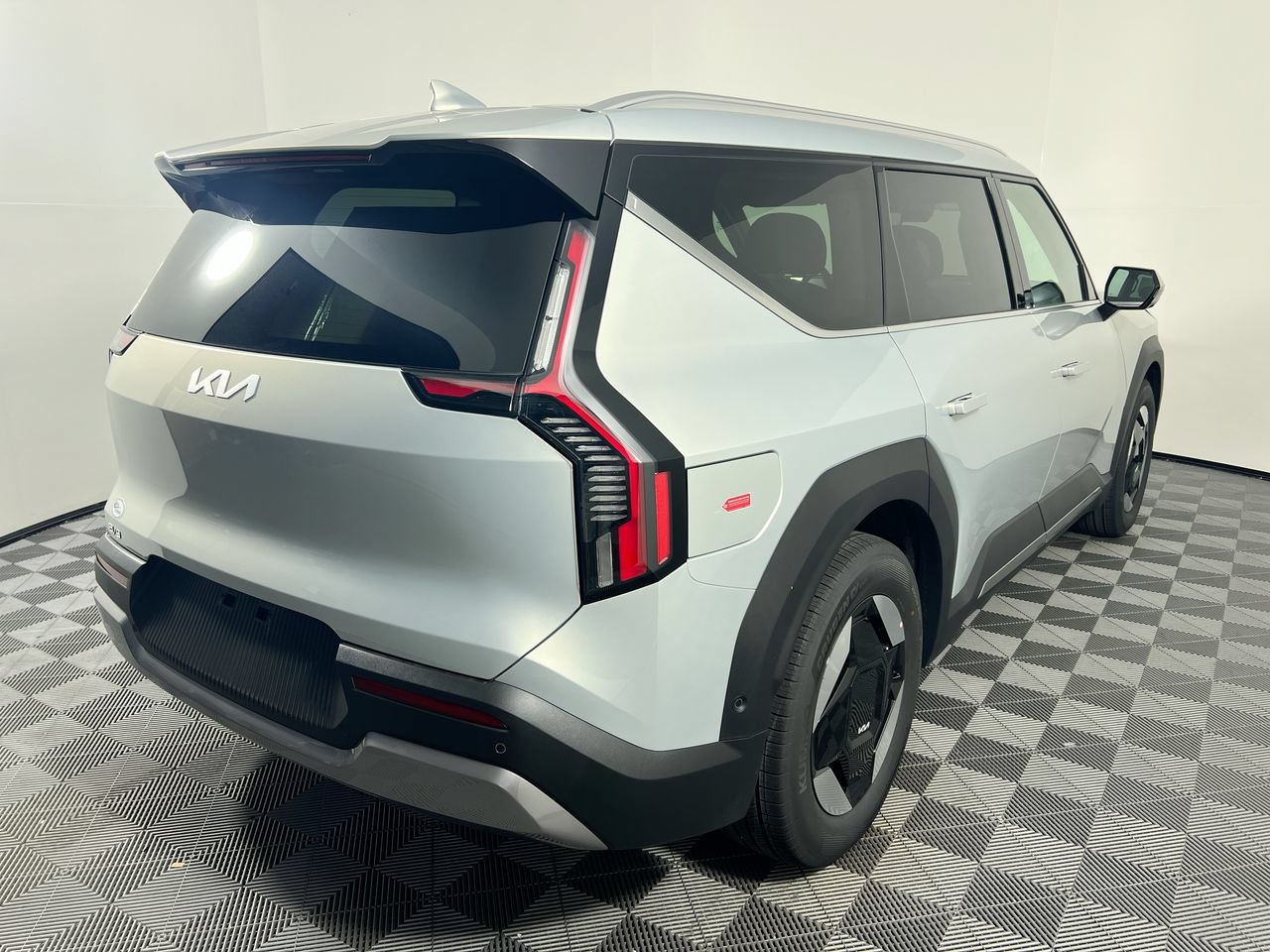 New 2026 Kia EV9 Light RWD image 3