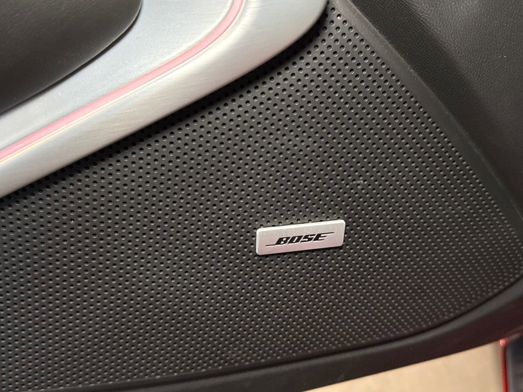 Used 2018 Chevrolet Camaro SS image 10