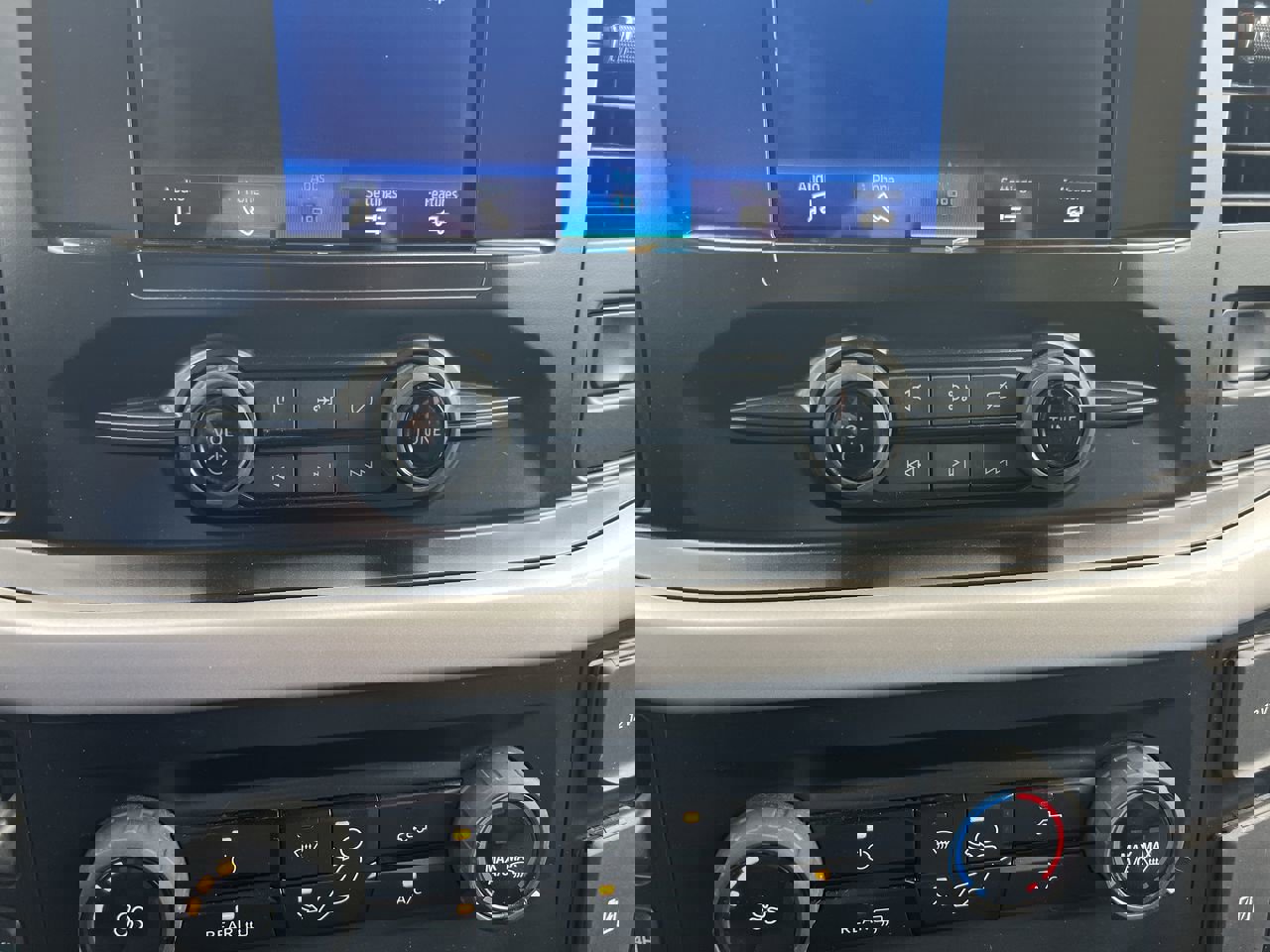 Used 2023 Ford F150 XLT image 29