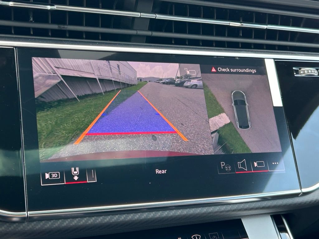 New 2026 Audi SQ8 Prestige AWD/4WD image 32