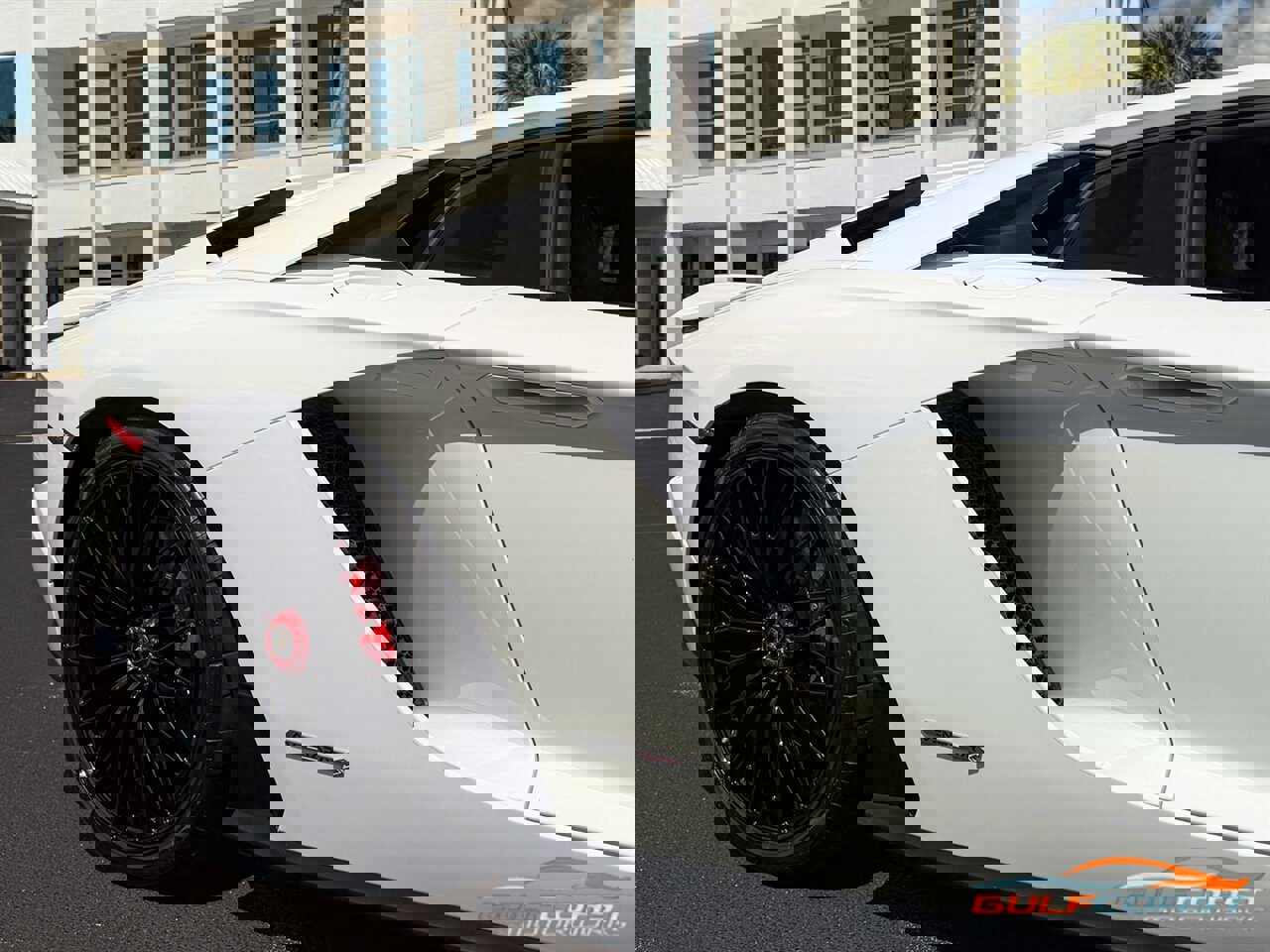 Used 2017 Lamborghini Aventador S image 77