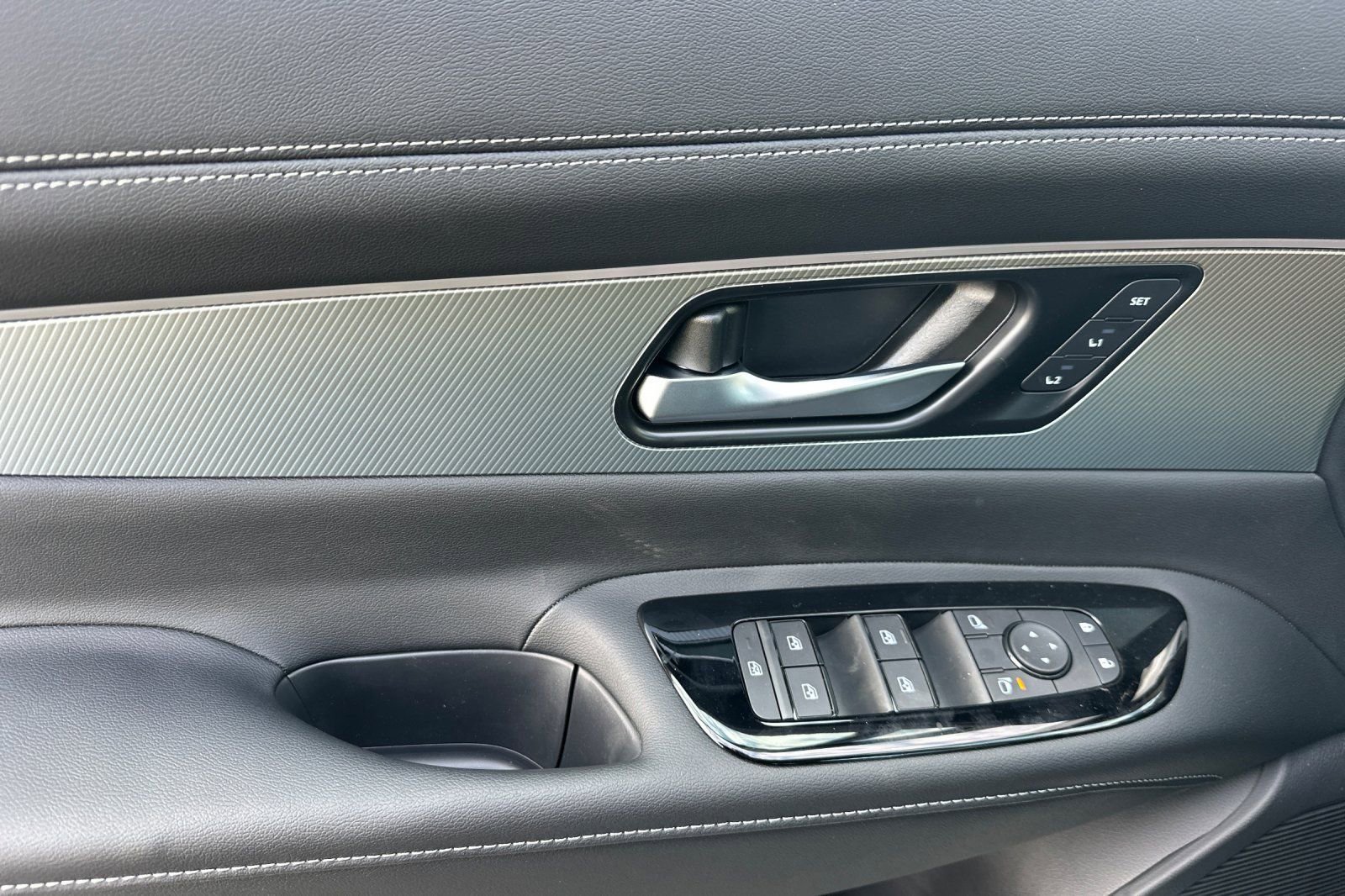 New 2026 Nissan Murano SL image 12