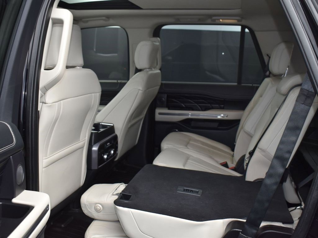 Used 2019 Ford Expedition Platinum image 8