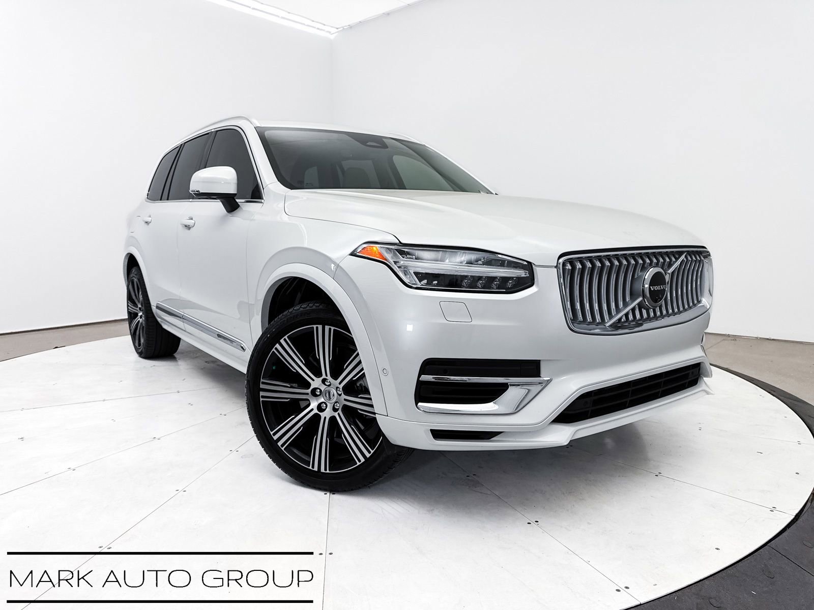 Used 2024 Volvo XC90 T8 Plus w/ Protection Package Premier