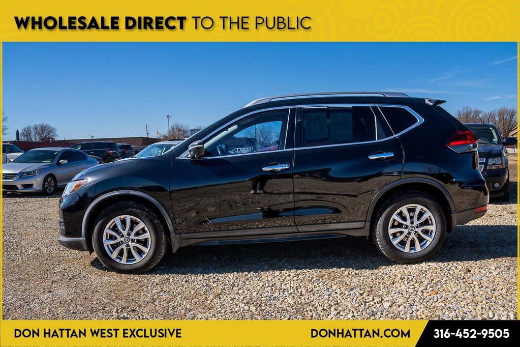 Used 2017 Nissan Rogue SV w/ SV Premium Package video 2