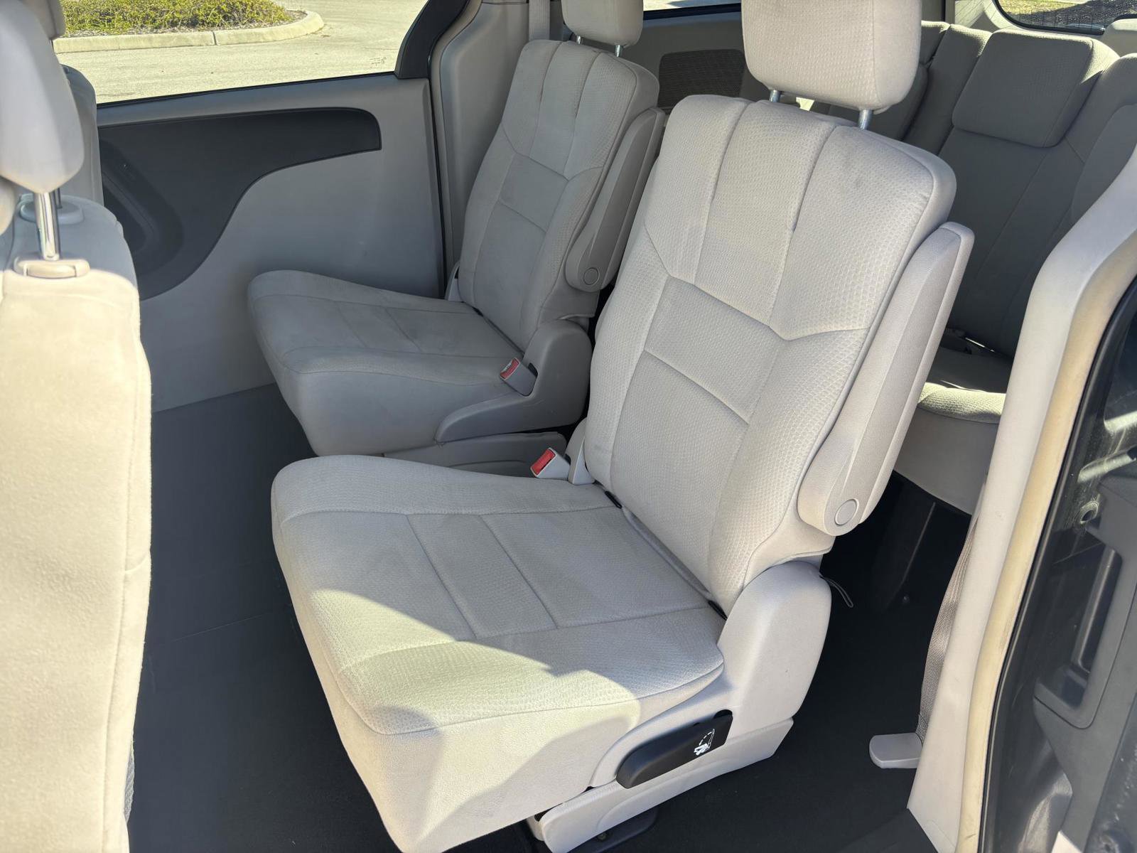 Used 2011 Chrysler Town & Country Touring w/ Security Group image 18