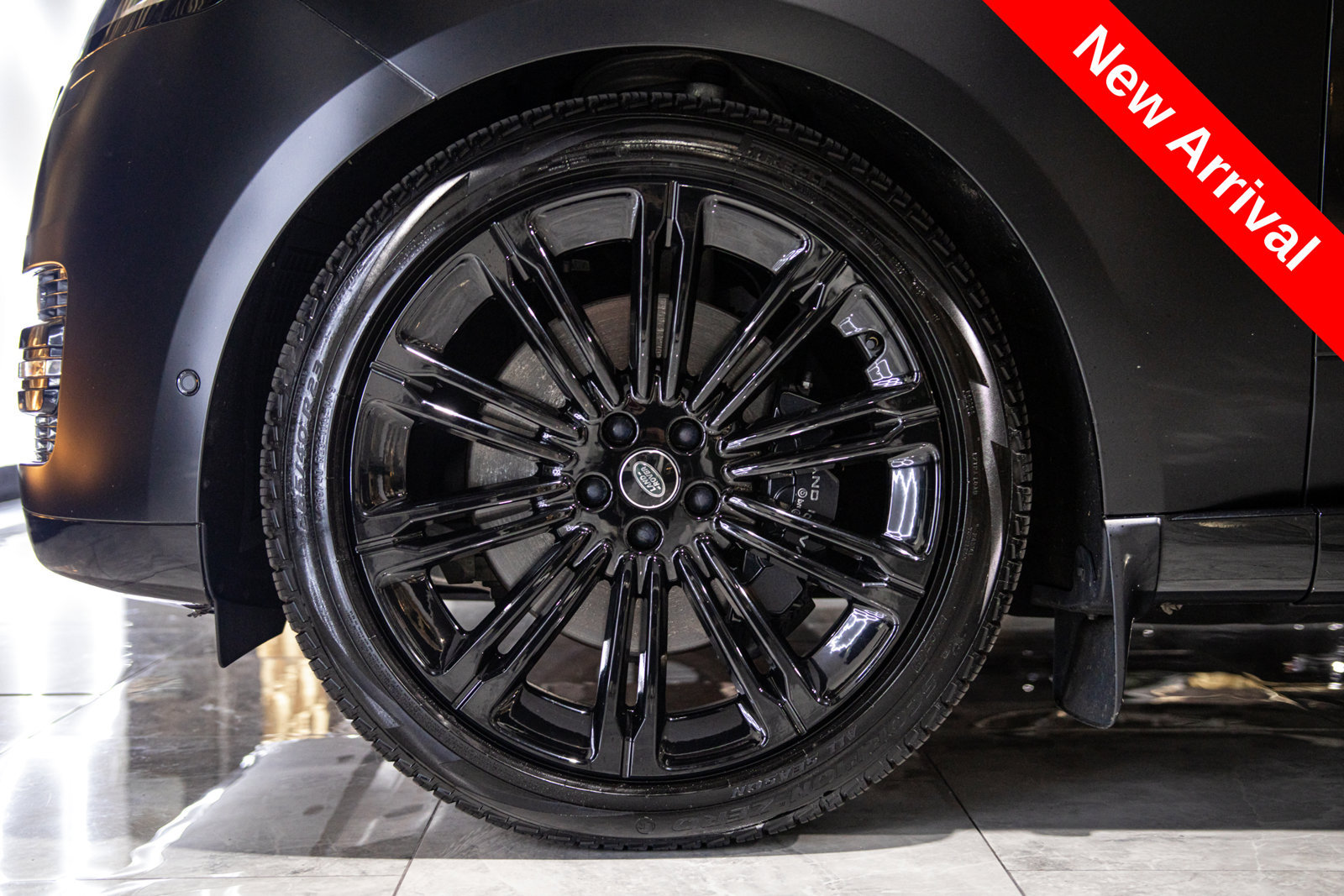Used 2023 Land Rover Range Rover Long Wheelbase SE AWD/4WD image 35