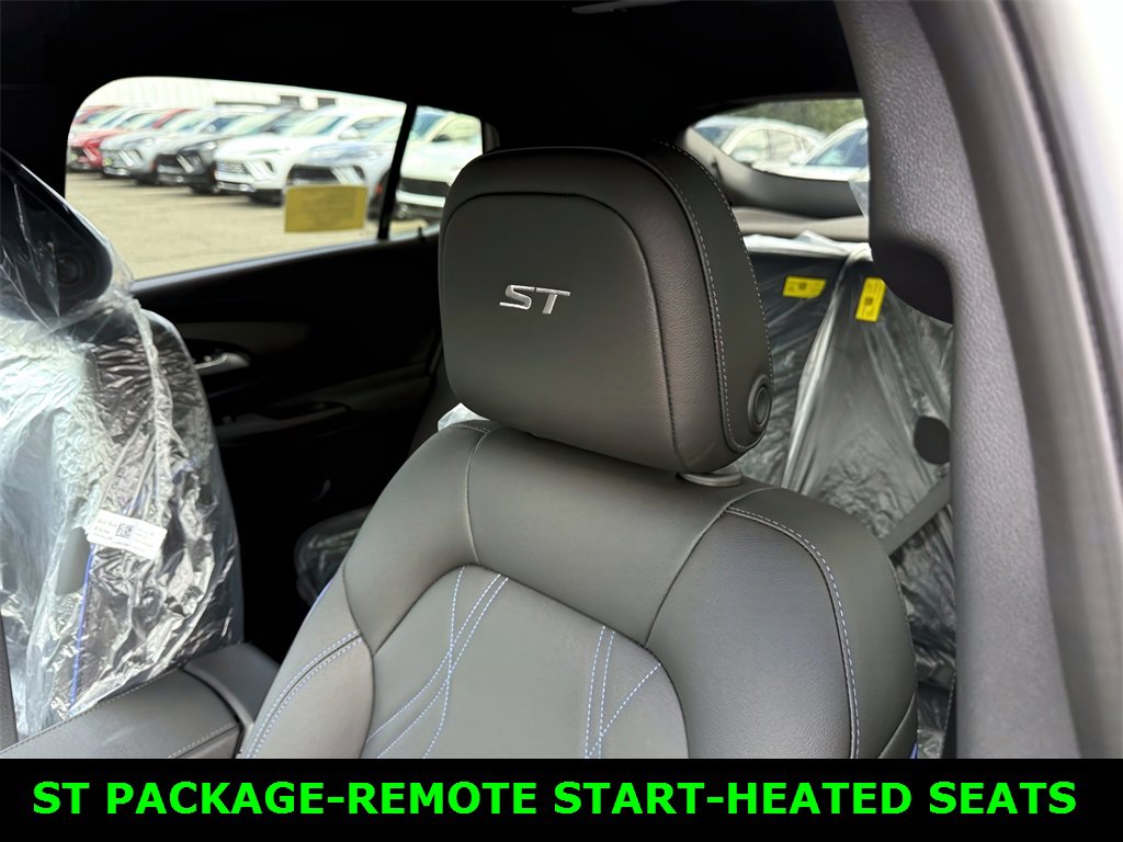 New 2026 Buick Envista Sport Touring image 11