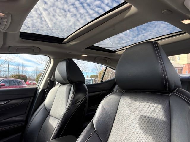 Used 2023 Nissan Maxima SL image 23