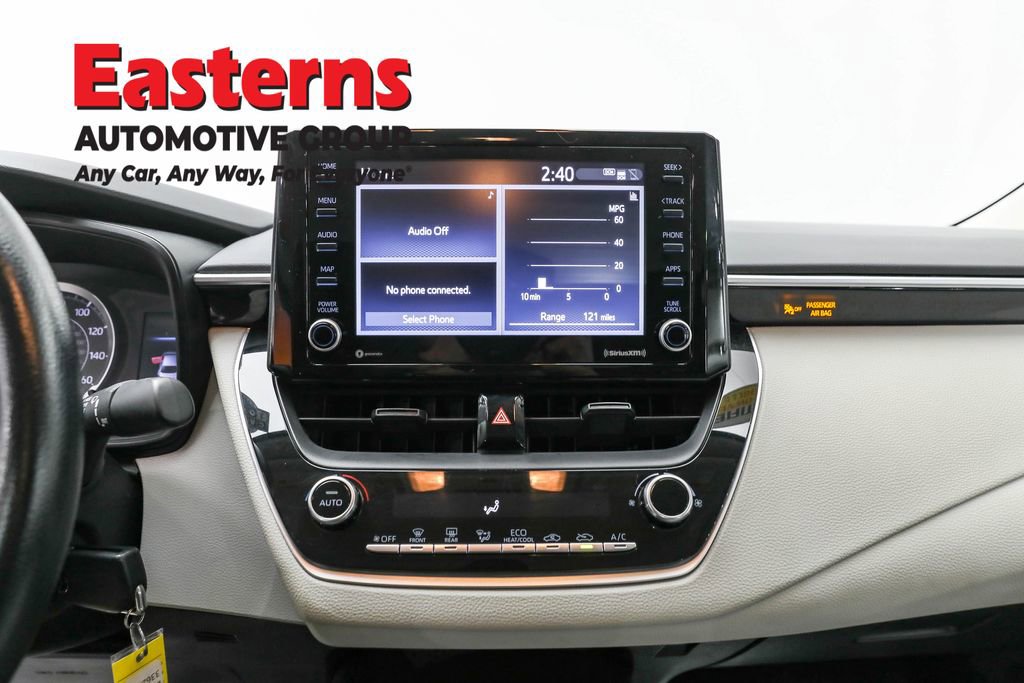 Used 2022 Toyota Corolla LE w/ Carpet Mat Package (TMS) image 12