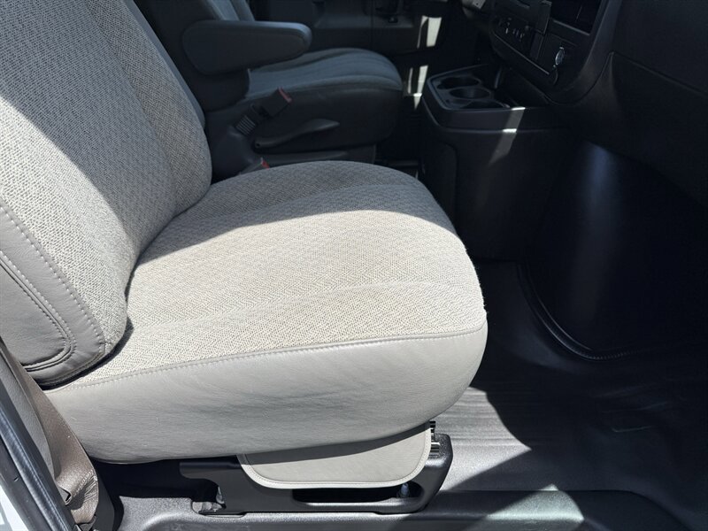 Used 2023 GMC Savana 3500 w/ Power Convenience Package RWD image 12