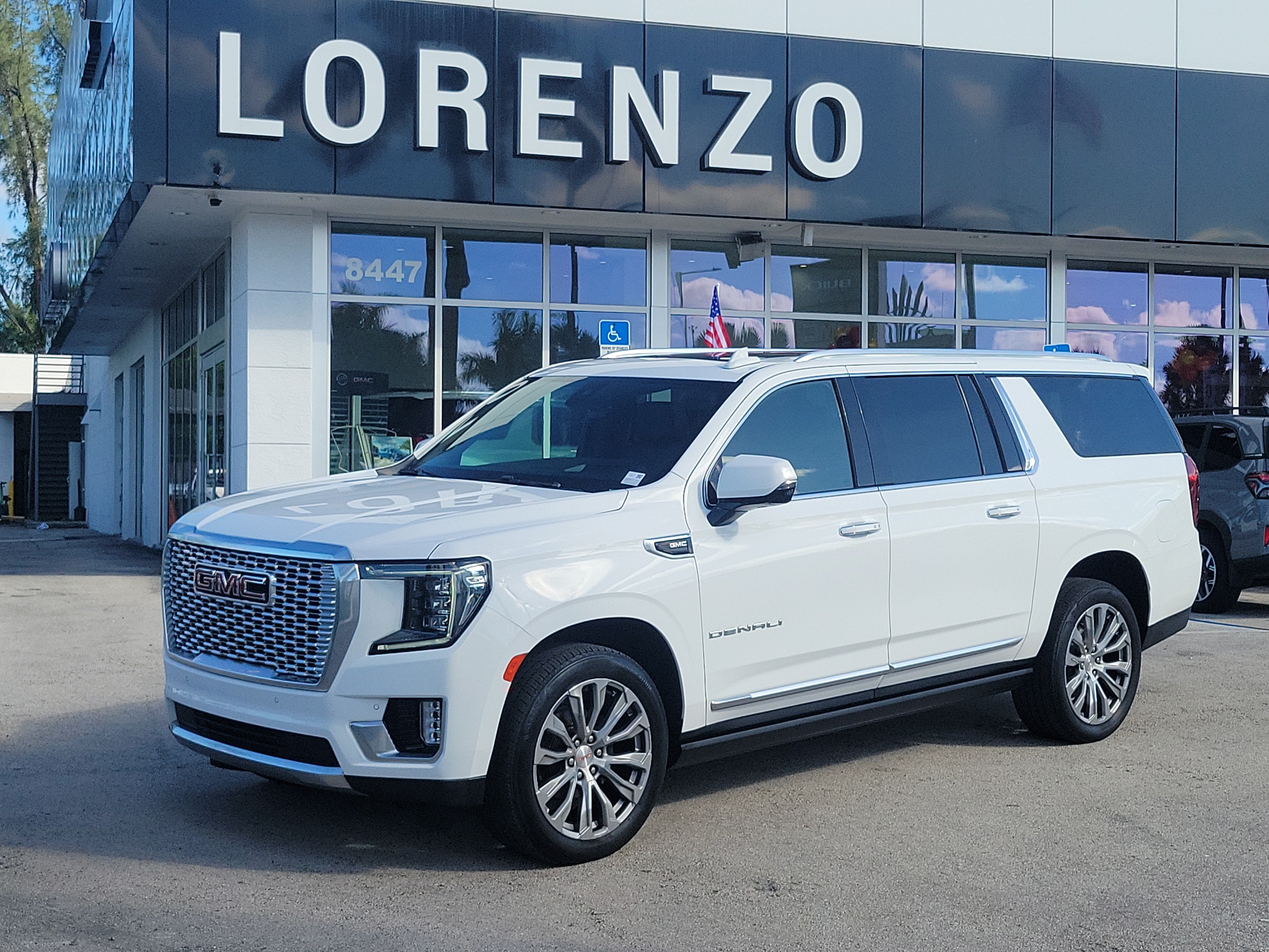 Used 2021 GMC Yukon XL Denali w/ Denali Premium Package