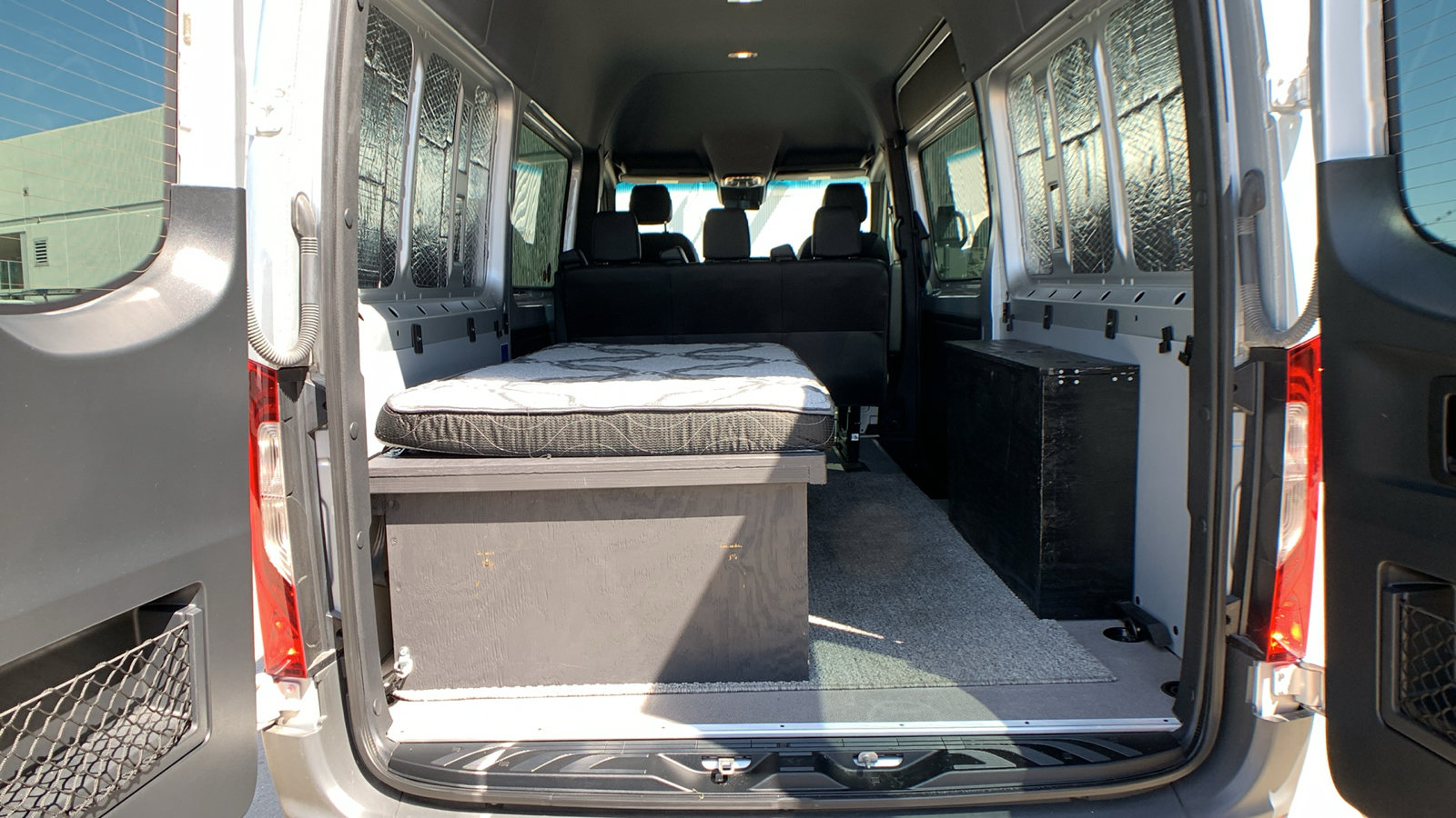 Used 2024 Mercedes-Benz Sprinter 2500 image 18