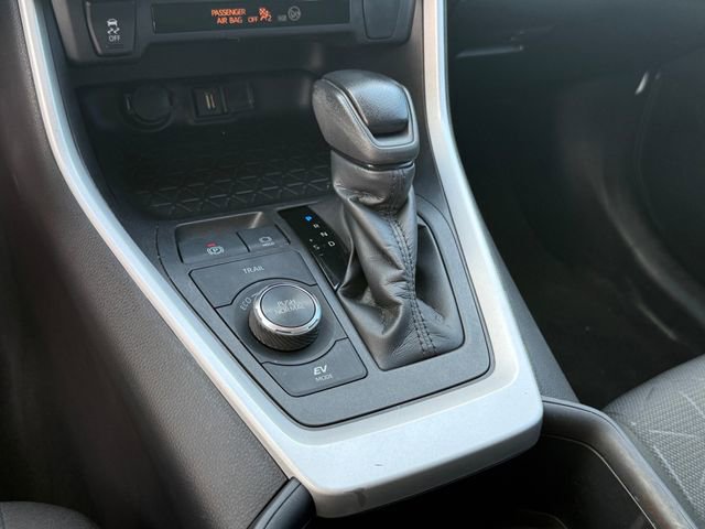 Used 2022 Toyota RAV4 XLE w/ Convenience Package AWD/4WD image 23