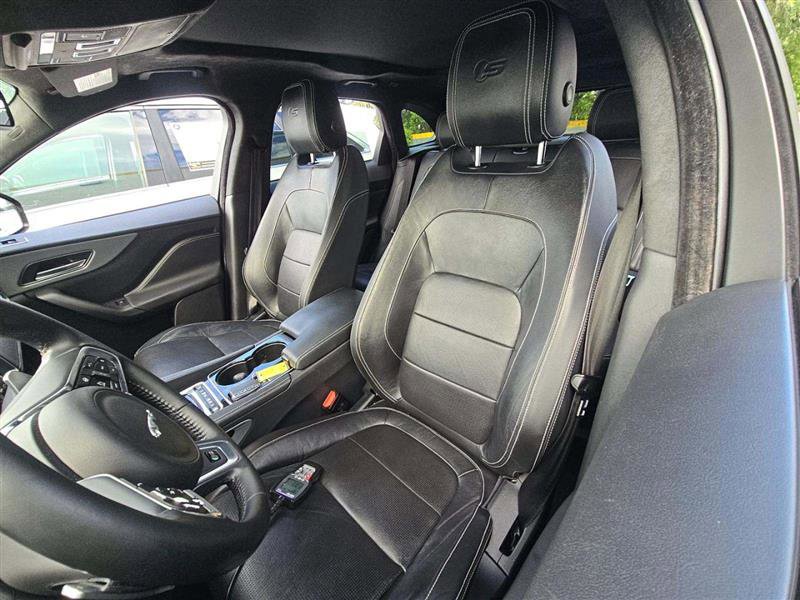 Used 2017 Jaguar F-PACE S AWD/4WD image 6