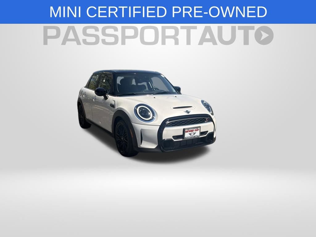 Used 2023 MINI Cooper S image 3