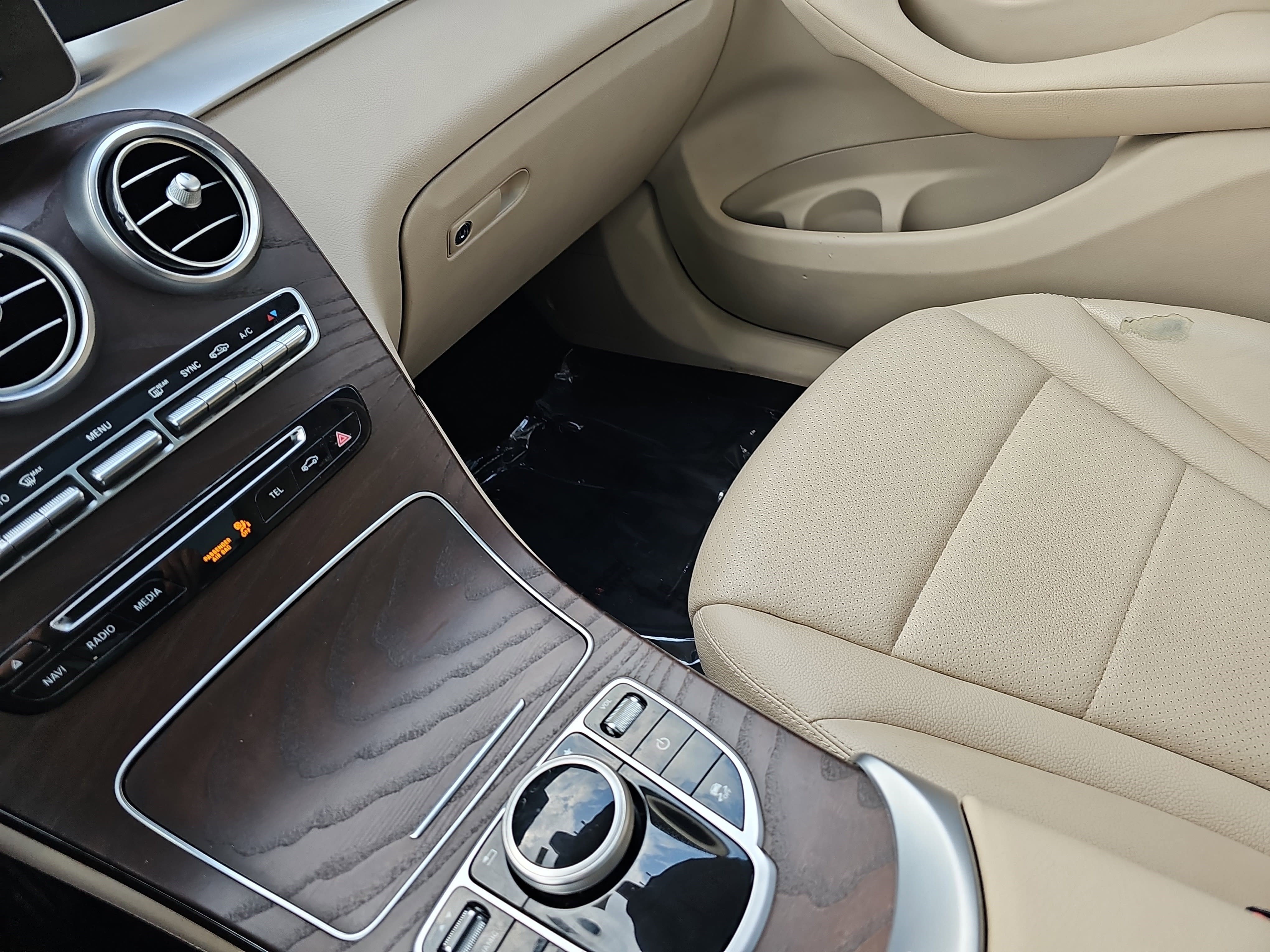 Used 2018 Mercedes-Benz GLC 300 image 27