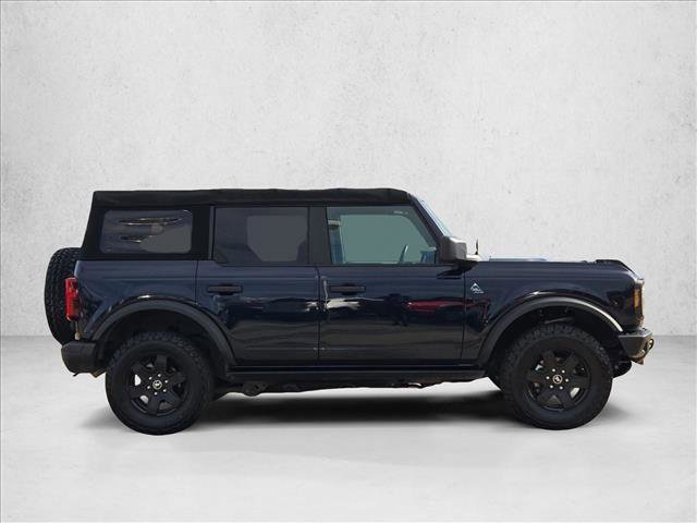 Used 2021 Ford Bronco Black Diamond image 4