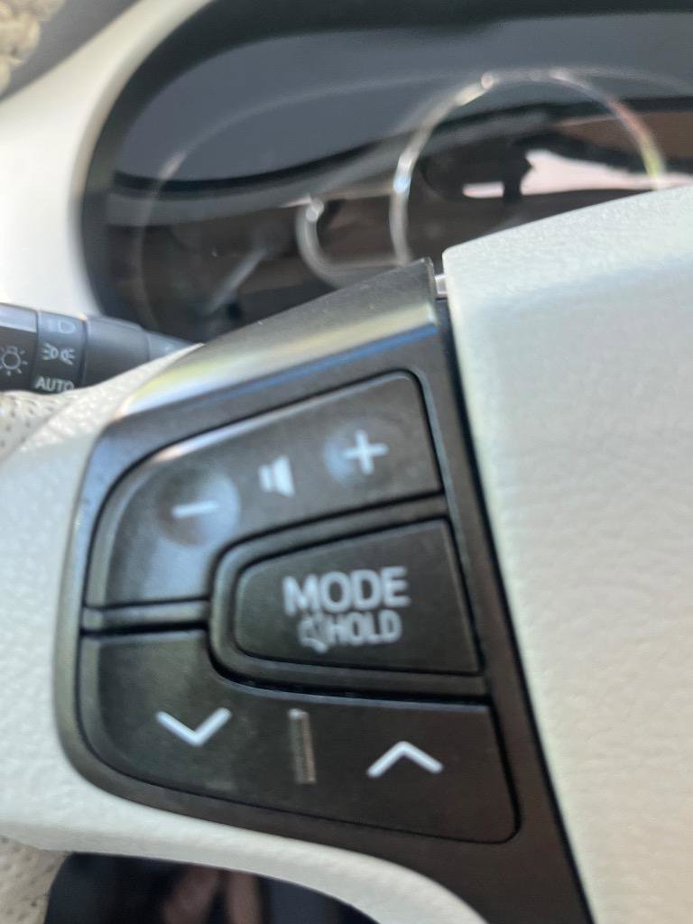 Used 2014 Toyota Sienna XLE FWD image 31