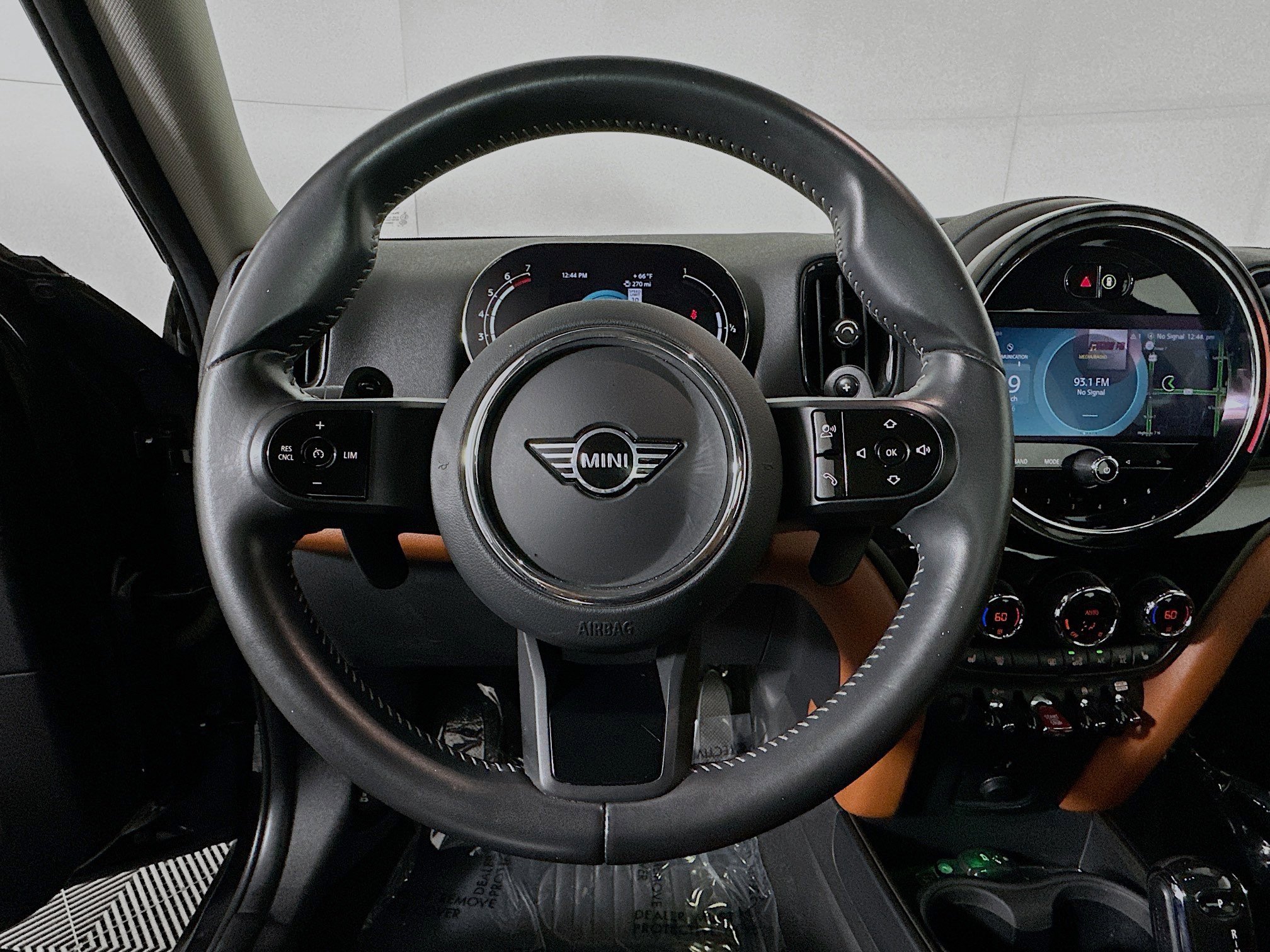 Used 2024 MINI Cooper Countryman S w/ Premium Package image 15