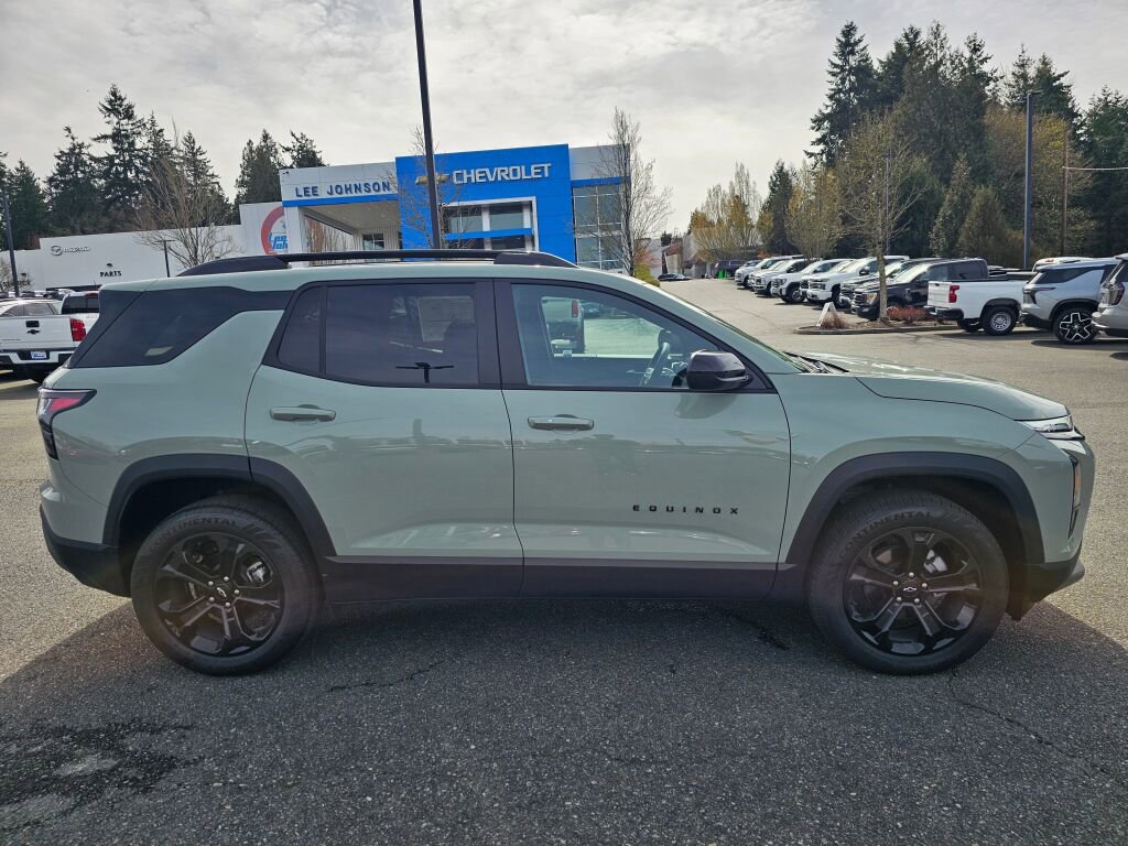New 2026 Chevrolet Equinox LT w/ Midnight Edition AWD/4WD image 4