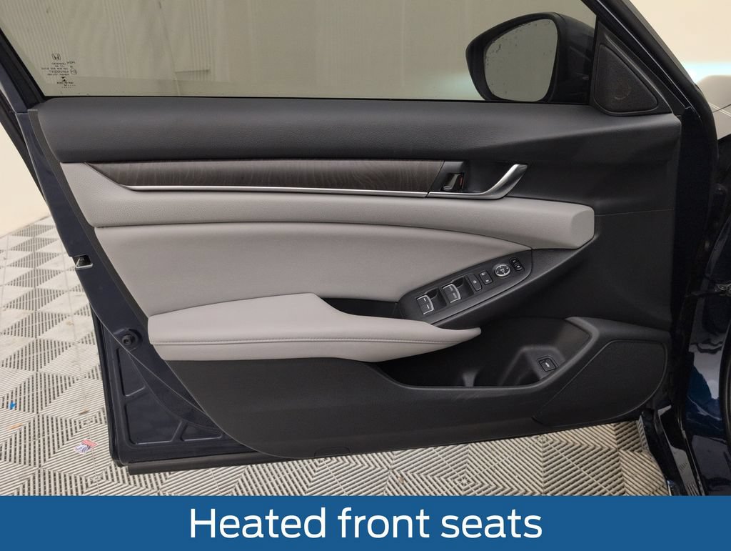 Used 2018 Honda Accord EX image 30