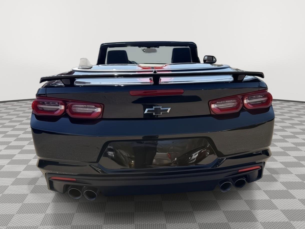 Used 2024 Chevrolet Camaro LT w/ Technology Package image 6