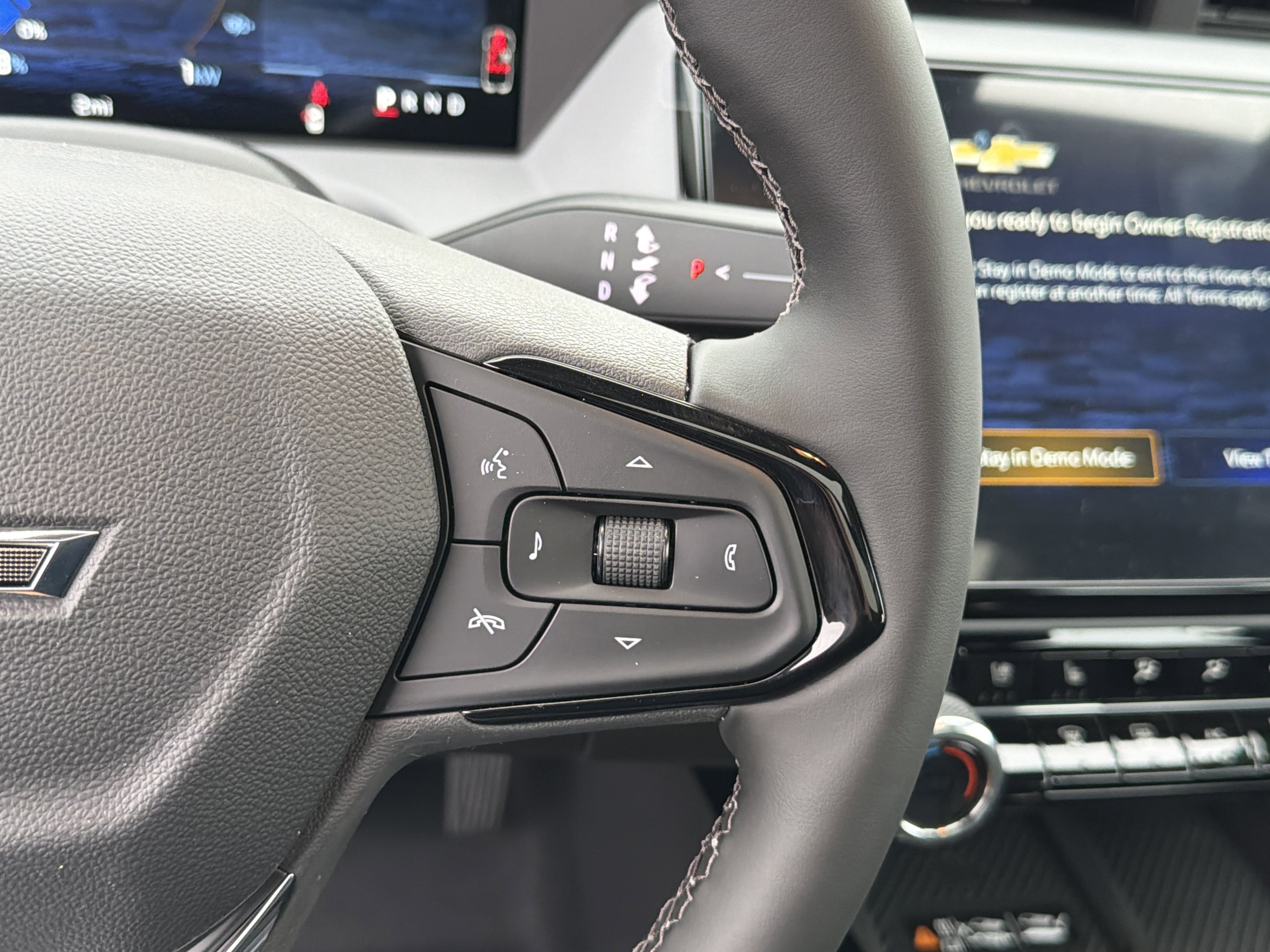 New 2027 Chevrolet Bolt RS w/ Technology Package FWD image 18