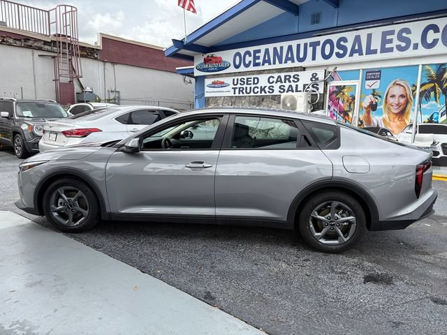 Used 2025 Kia K4 FWD image 11