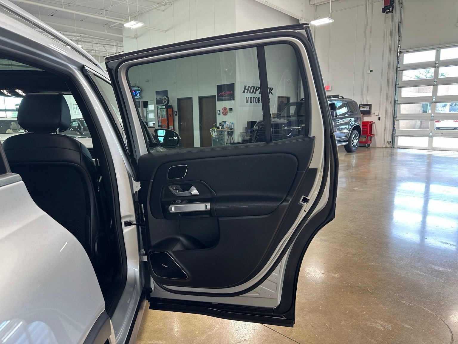 Used 2021 Mercedes-Benz GLB 250 image 38